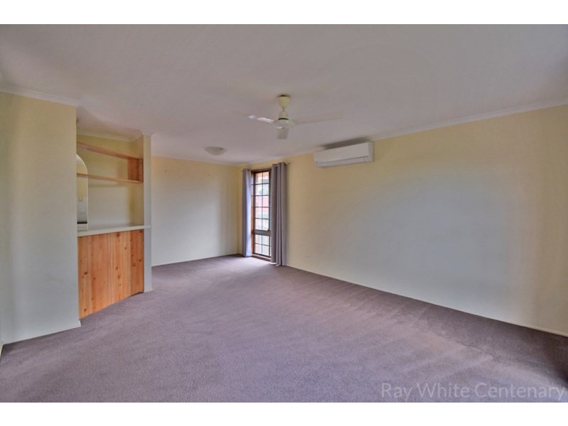 16 Ebrill Street, Jamboree Heights QLD 4074