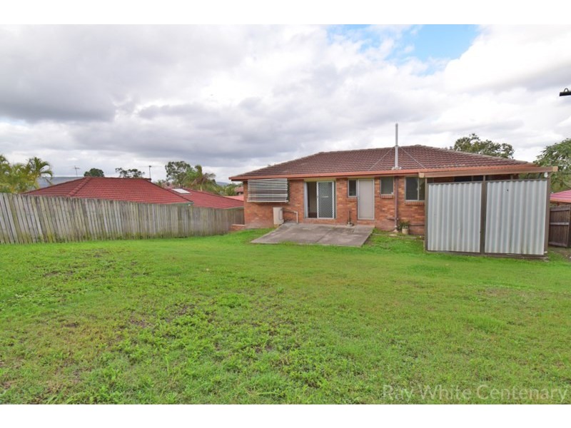 16 Ebrill Street, Jamboree Heights QLD 4074