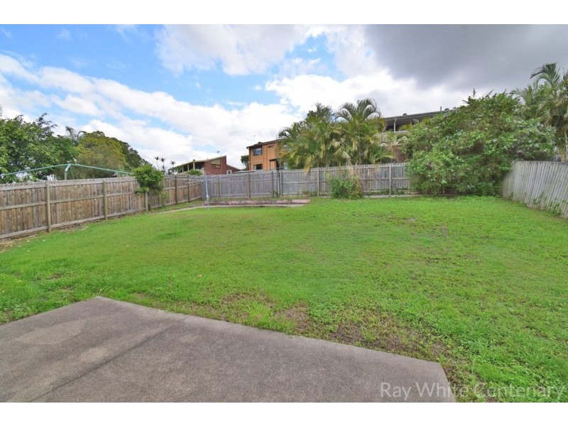 16 Ebrill Street, Jamboree Heights QLD 4074