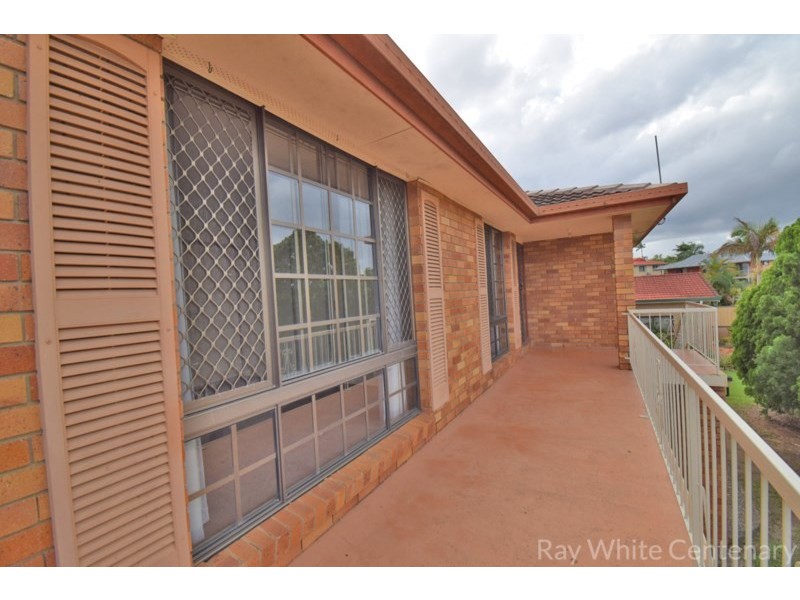 16 Ebrill Street, Jamboree Heights QLD 4074