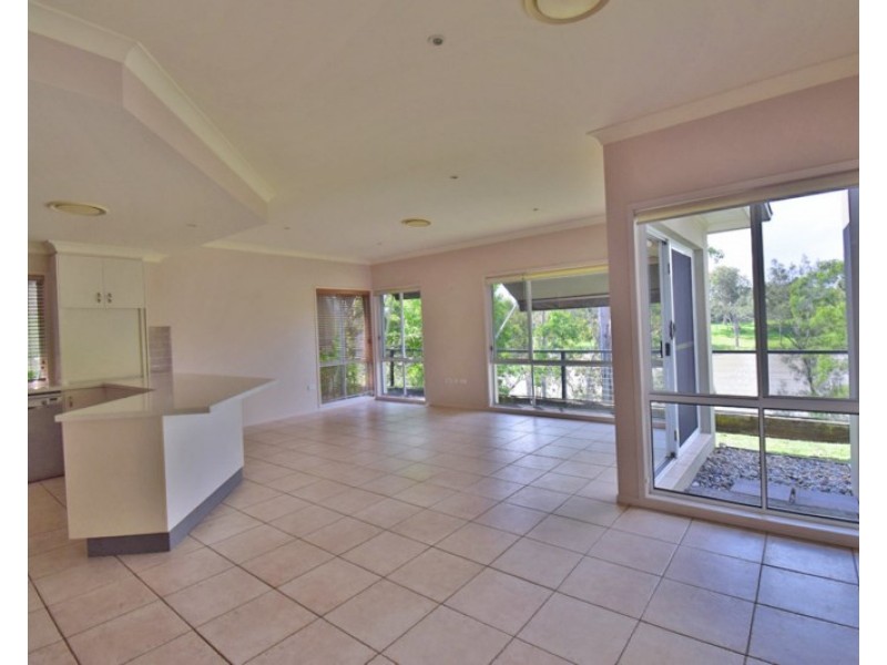 85 Daintree Place, Riverhills QLD 4074
