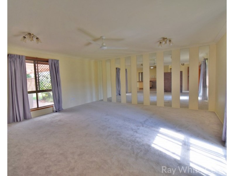 17 Raeside Street, Westlake QLD 4074