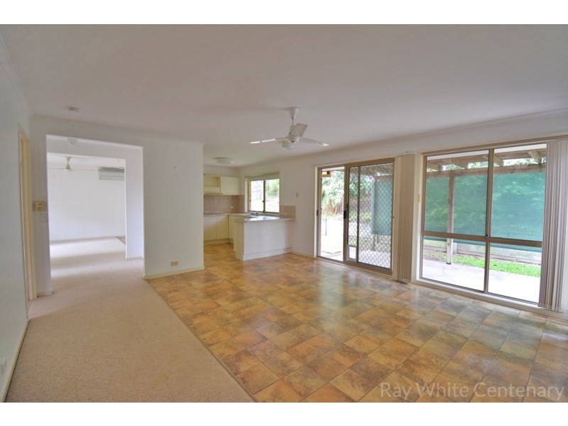.5 Rosemount Street, Sinnamon Park QLD 4073