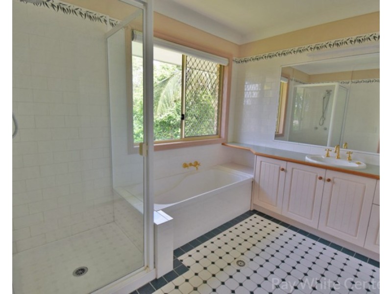 13 Baronga Street, Middle Park QLD 4074