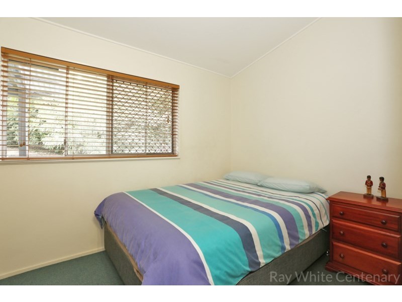 14 Cassandra Street, Chapel Hill QLD 4069