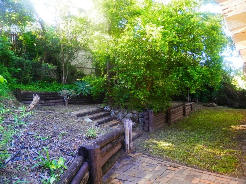 14 Cassandra Street, Chapel Hill QLD 4069