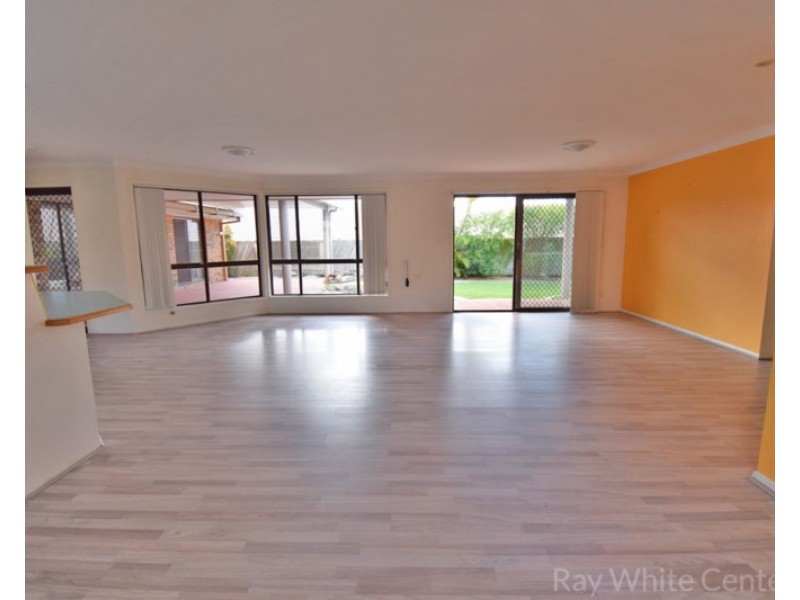 .73 Drummond Street, Sinnamon Park QLD 4073