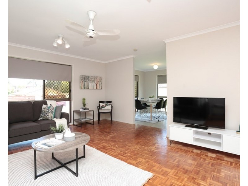 12 Flag Street, Jamboree Heights QLD 4074