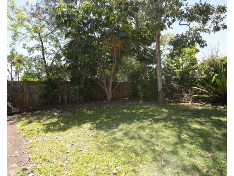 12 Flag Street, Jamboree Heights QLD 4074
