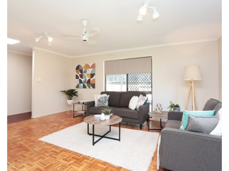 12 Flag Street, Jamboree Heights QLD 4074