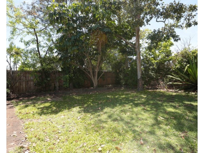 12 Flag Street, Jamboree Heights QLD 4074