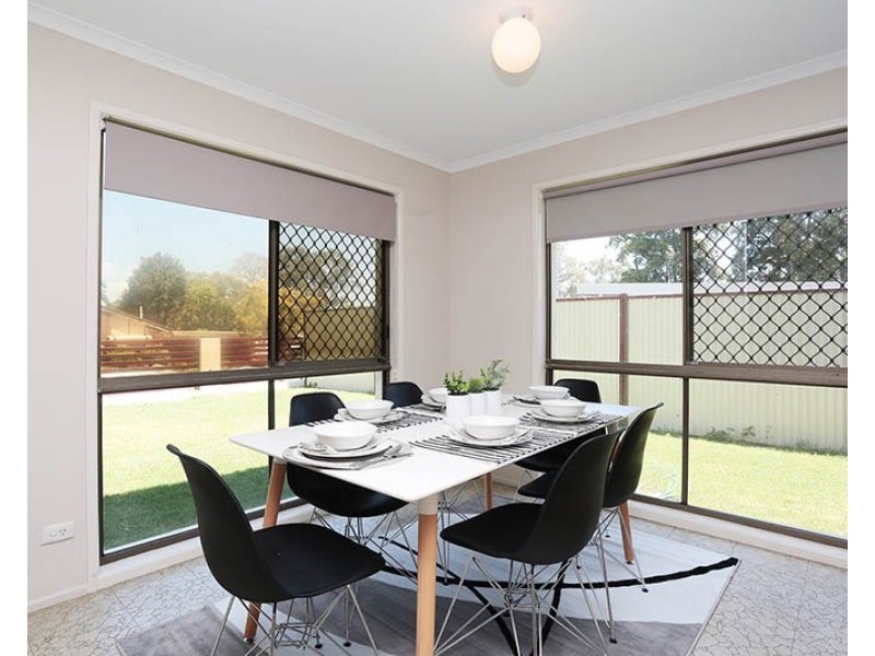 12 Flag Street, Jamboree Heights QLD 4074