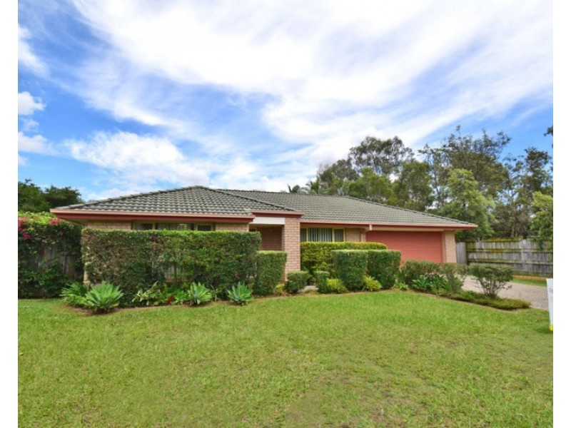 16 Horton Place, Forest Lake QLD 4078