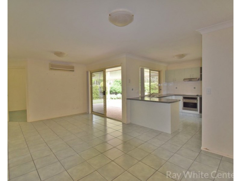 16 Horton Place, Forest Lake QLD 4078