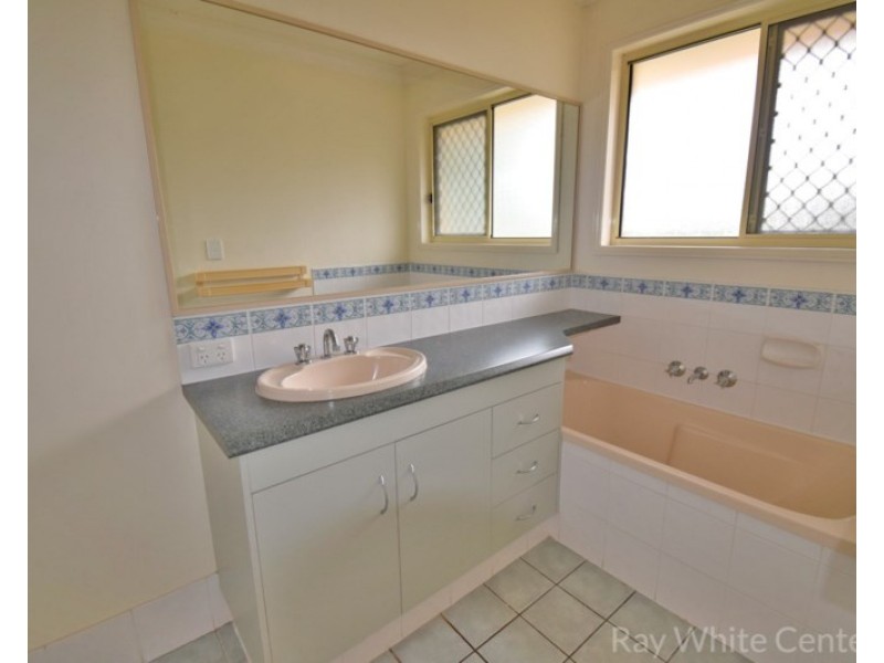 16 Horton Place, Forest Lake QLD 4078