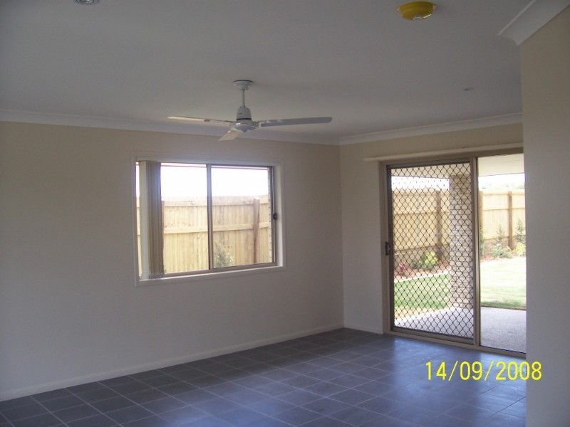 25 Kathleen Street, Richlands QLD 4077