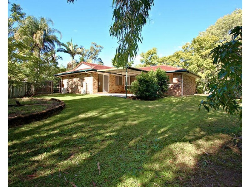3 Norfolk Place, Seventeen Mile Rocks QLD 4073