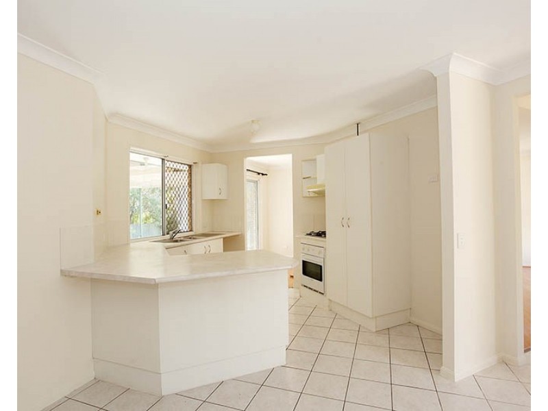 3 Norfolk Place, Seventeen Mile Rocks QLD 4073