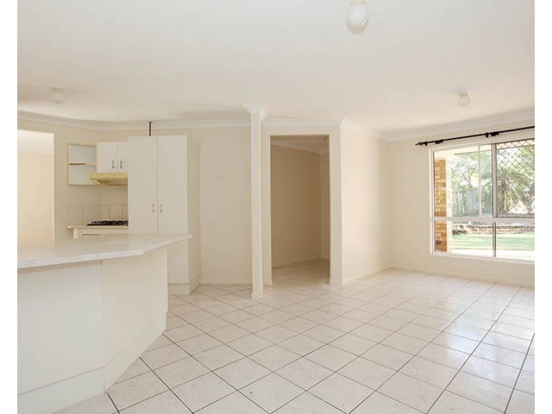 3 Norfolk Place, Seventeen Mile Rocks QLD 4073