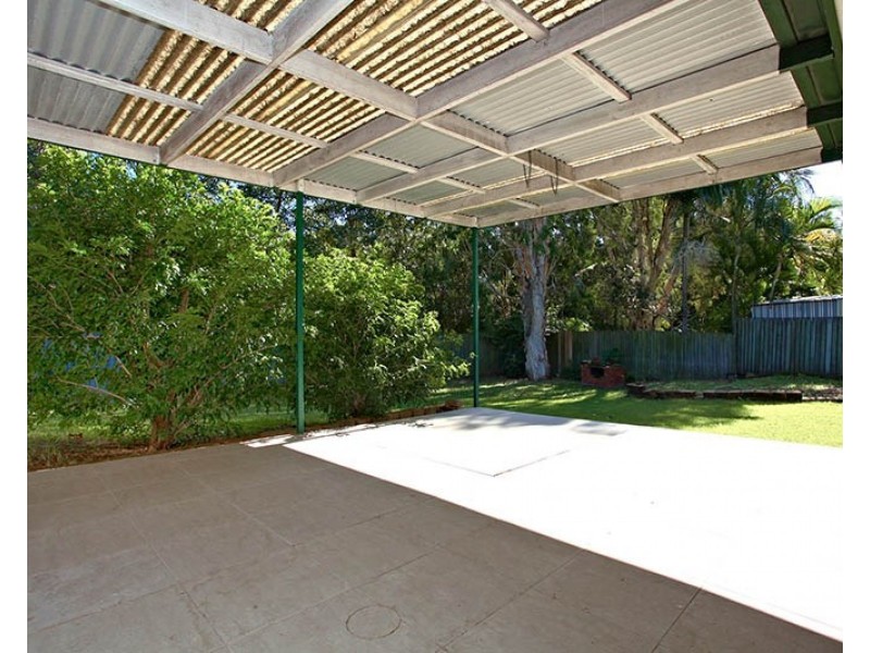 3 Norfolk Place, Seventeen Mile Rocks QLD 4073