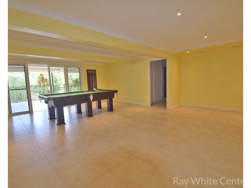 5 Mitchell Court, Mount Ommaney QLD 4074