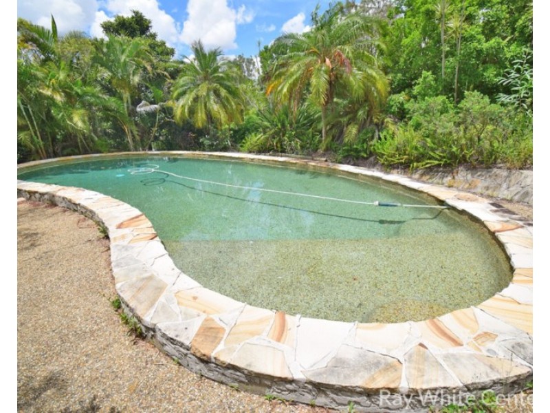 5 Mitchell Court, Mount Ommaney QLD 4074