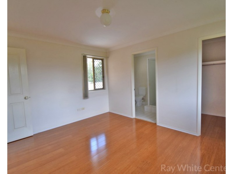 1 Warenda Close, Middle Park QLD 4074