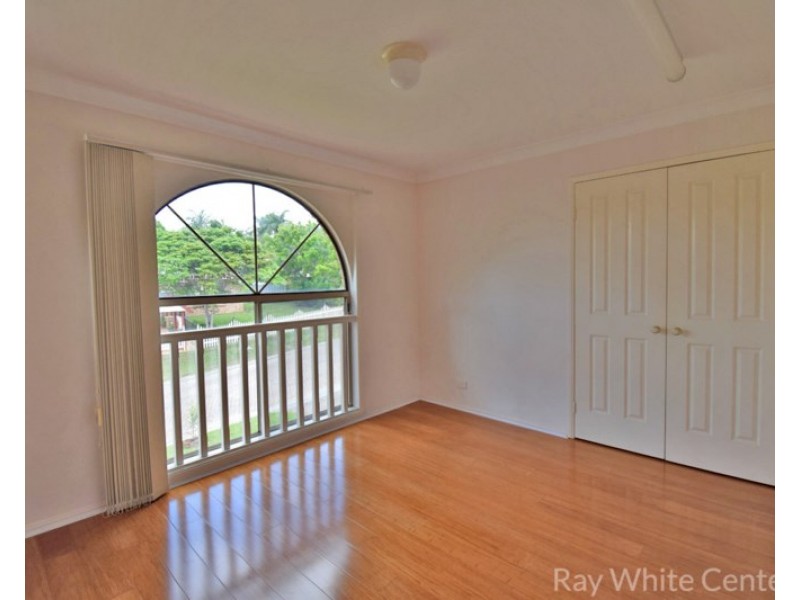 1 Warenda Close, Middle Park QLD 4074