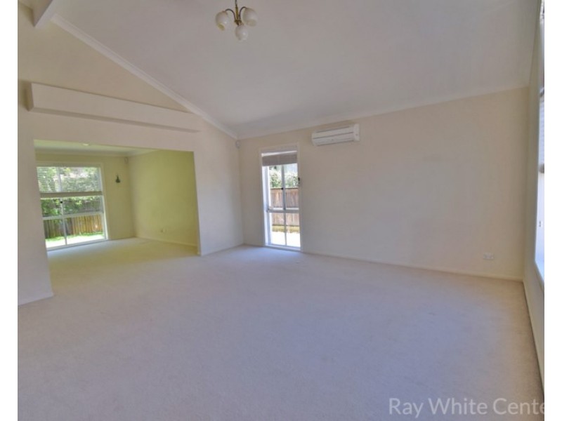 27/15 Abel Smith Crescent, Mount Ommaney QLD 4074