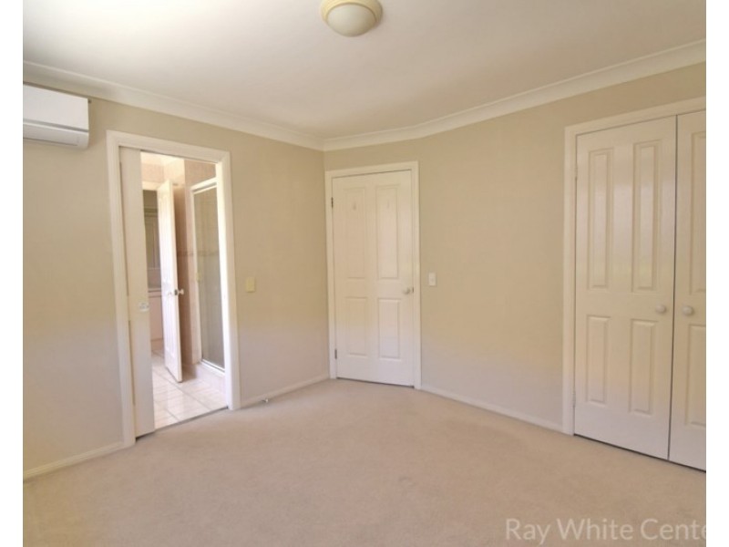 27/15 Abel Smith Crescent, Mount Ommaney QLD 4074