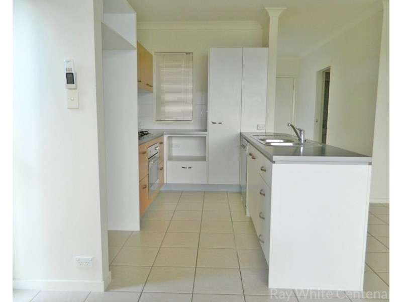 80 Greenway Circuit, Mount Ommaney QLD 4074