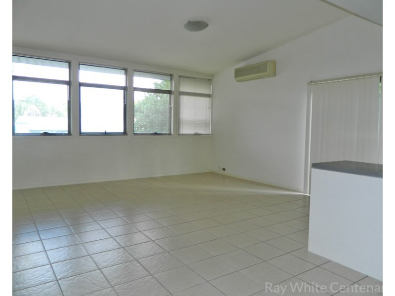 80 Greenway Circuit, Mount Ommaney QLD 4074