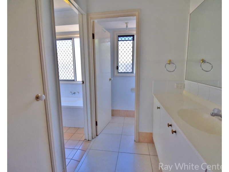 6 Spurs Place, Sumner QLD 4074