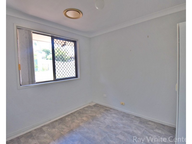 26 Dove Tree Crescent, Sinnamon Park QLD 4073