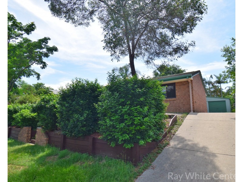 26 Dove Tree Crescent, Sinnamon Park QLD 4073