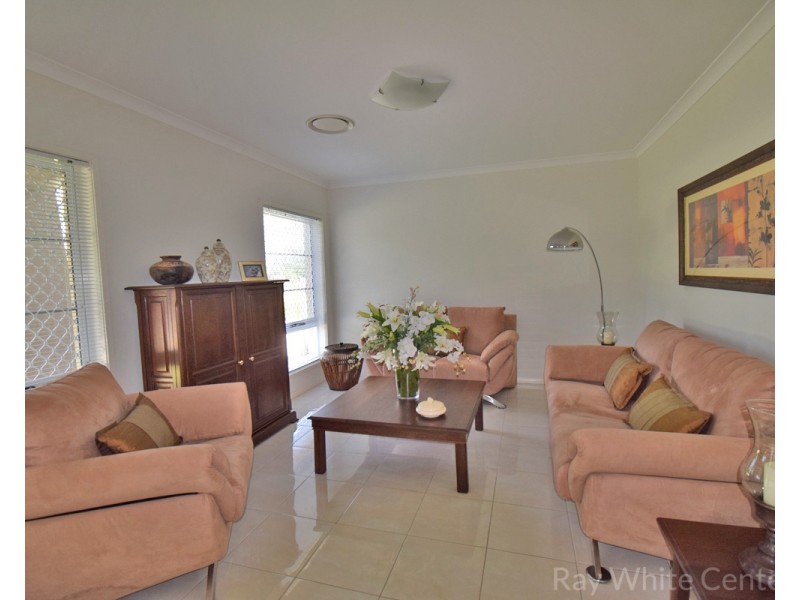 69 Sinnamon Road, Sinnamon Park QLD 4073