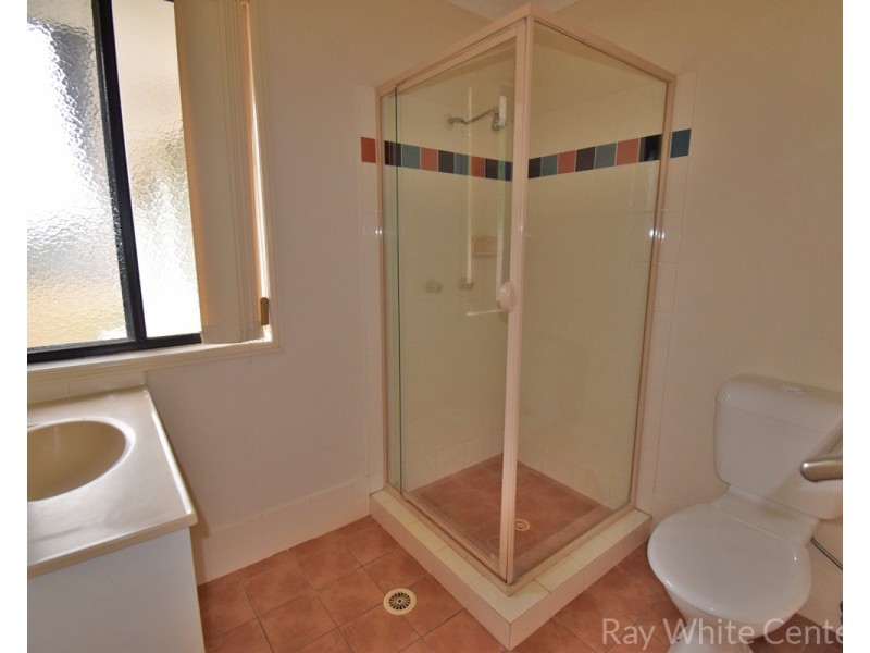 2 Bensley Place, Riverhills QLD 4074