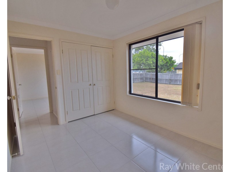 2 Bensley Place, Riverhills QLD 4074