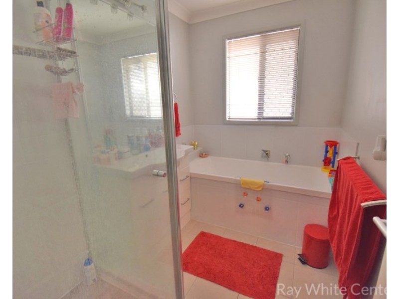 11 Clydesdale Place, Sumner QLD 4074