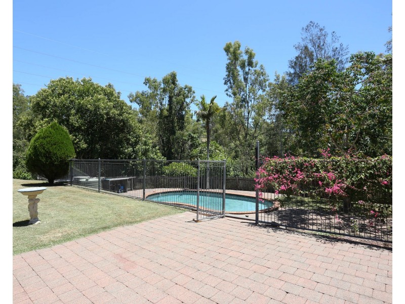 27 Candowie Crescent, Karana Downs QLD 4306