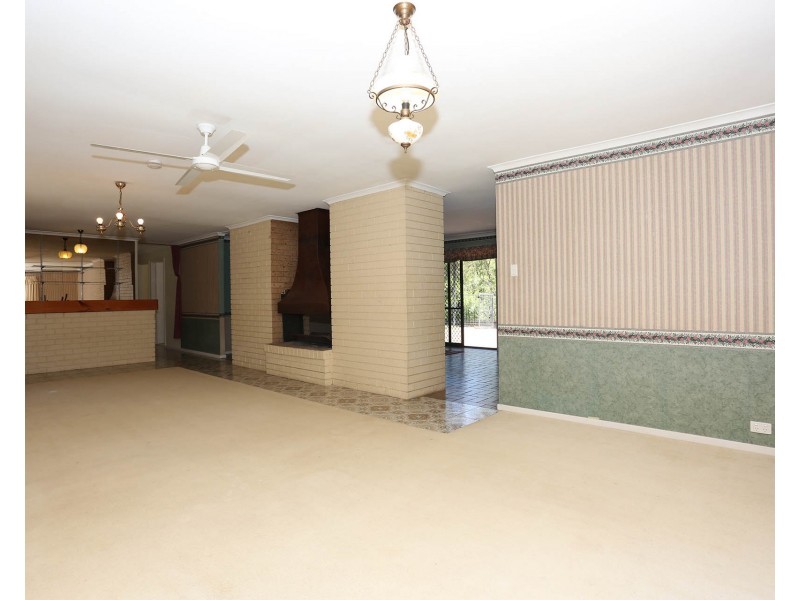 27 Candowie Crescent, Karana Downs QLD 4306