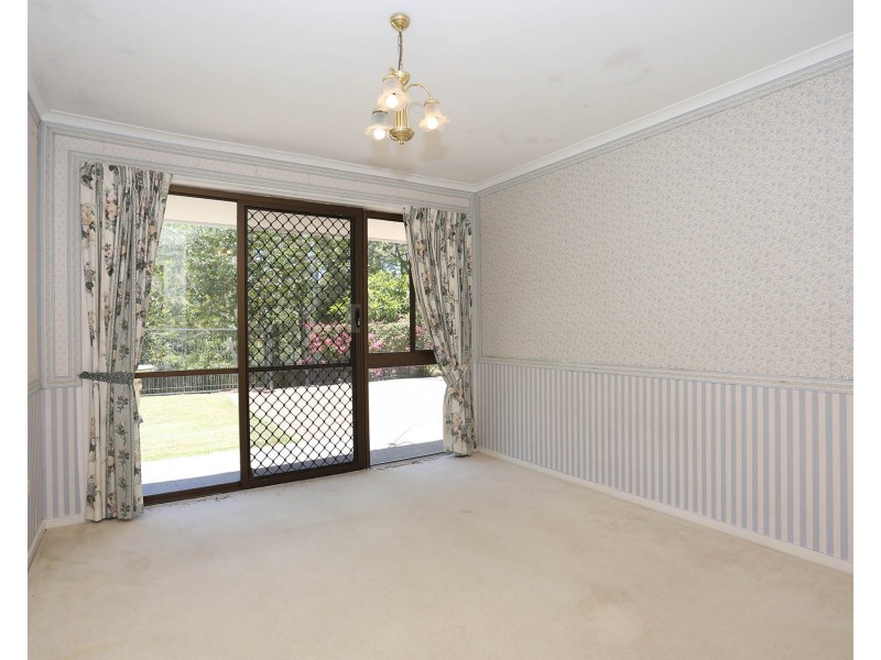 27 Candowie Crescent, Karana Downs QLD 4306