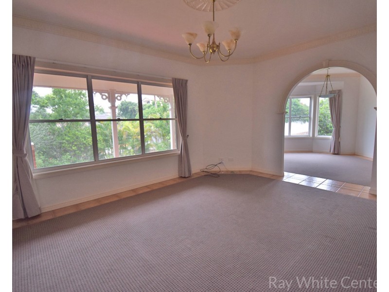 15 Strauss Place, Mount Ommaney QLD 4074