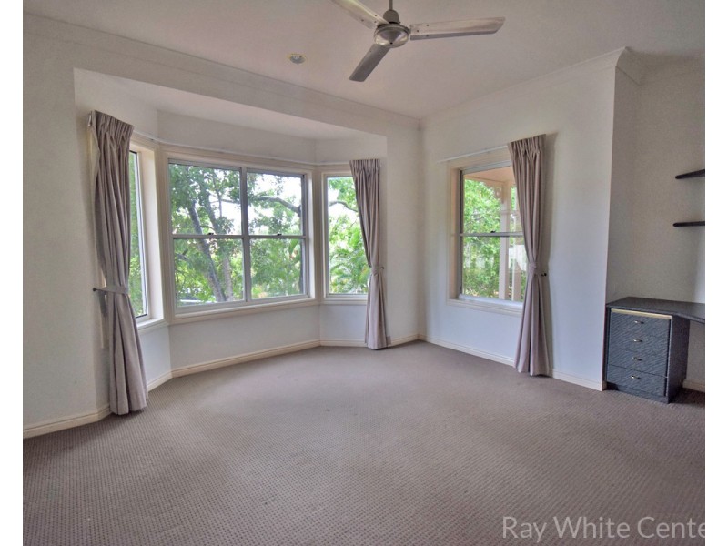 15 Strauss Place, Mount Ommaney QLD 4074