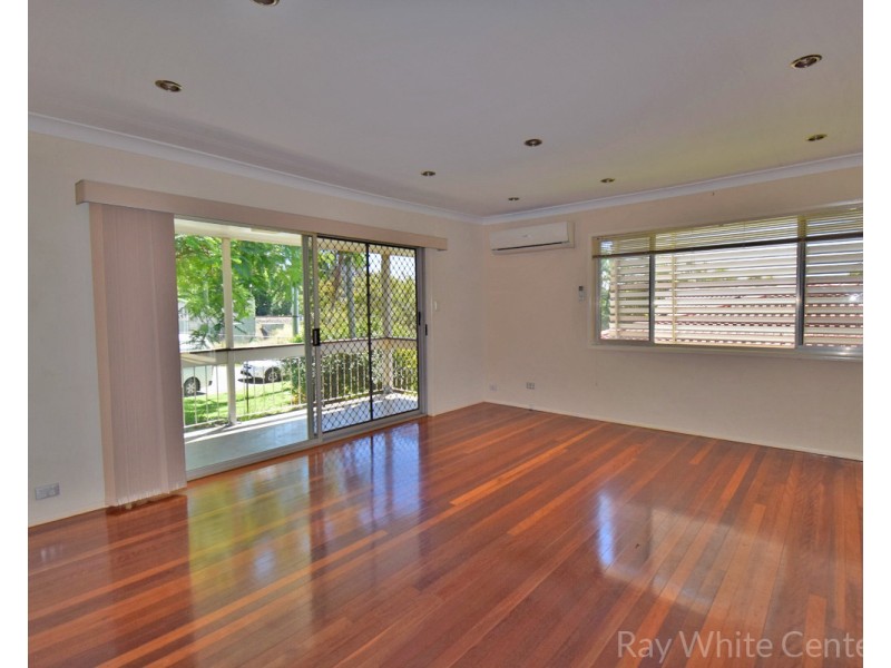 98 Tavistock Street, Oxley QLD 4075