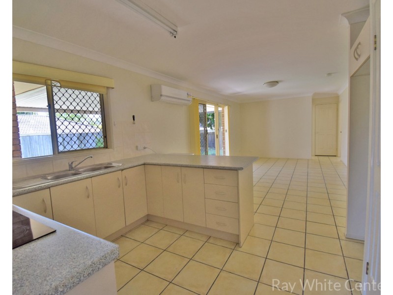 8 Volterra Place, Moggill QLD 4070