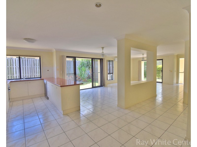 23 Olympic Place, Sinnamon Park QLD 4073
