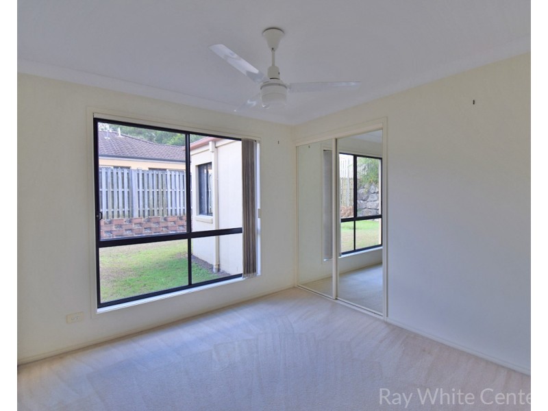23 Olympic Place, Sinnamon Park QLD 4073