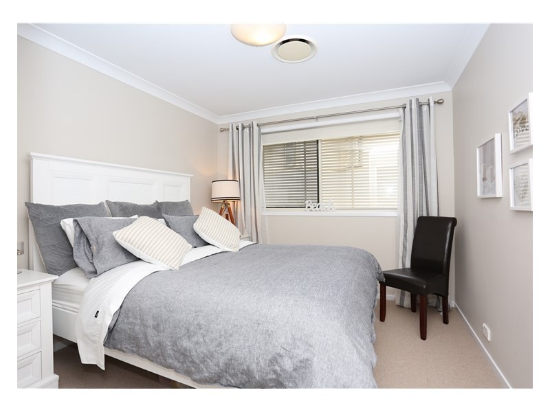 47 Greenway Circuit, Mount Ommaney QLD 4074