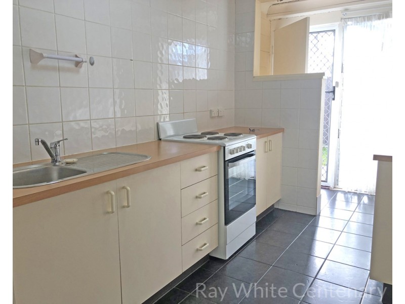 2/31 Clifton Street, Booval QLD 4304